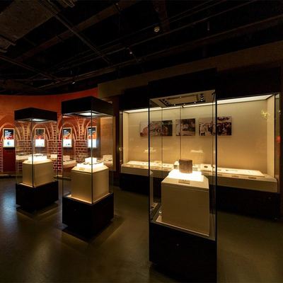 厂家定制博物馆展示柜文物保护柜液压电动门开启档案馆智能玻璃柜