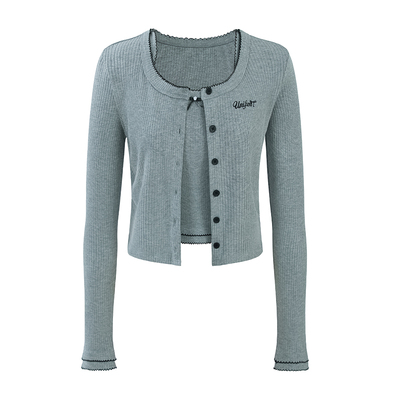 UNIFREEPLUS刺绣辣妹风针织衫