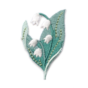 日本刺绣花朵烫布贴小号衣服绣花补丁贴时尚百搭diy修补洞贴背胶