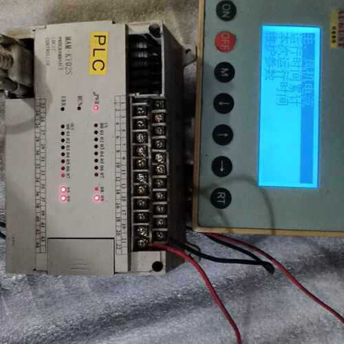 溢价-阿格斯特螺杆空压机显示屏  MAM-KY02S PLC控制