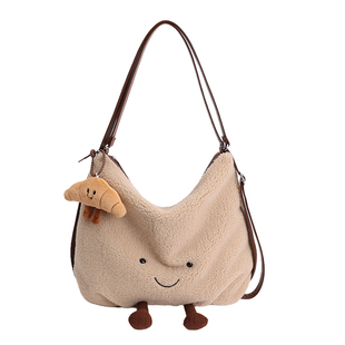 ins小众不撞款包包学生党日常通勤2025新款可爱卡通毛绒斜挎包女