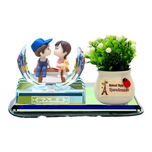 汽车香水摆件新款出入平安可爱娃娃吉祥果小车车内中控台装饰用品