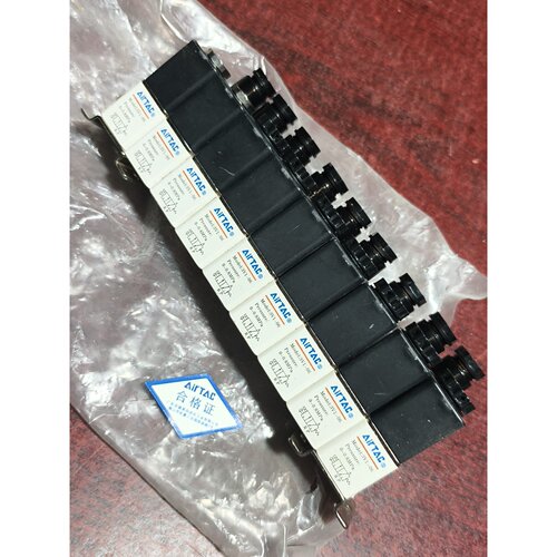 议价可维修全新亚德客电磁阀3V106如图7个单价20元