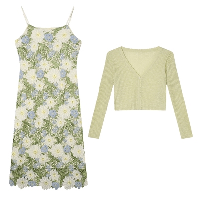 白鹿语撞色镂空绣花连衣裙两件套