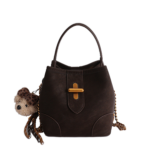 红色包包女款2026新款潮时尚气质手拎包高级感精致单肩斜挎水桶包