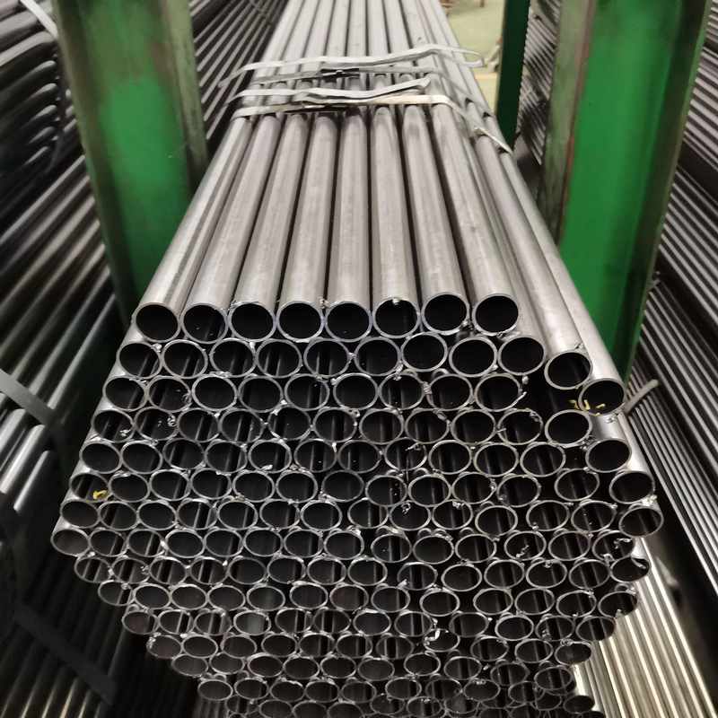 现货供应直缝焊管q235b黑管 焊接圆管 焊接钢管 户外健身器材焊管