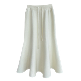 冬季新款米白鱼尾裙半身裙女小个子a字裙高腰显瘦设计感黑色裙子