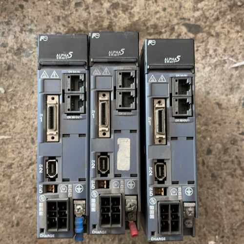 溢价-伺服驱动器RYH401F5-VV2，400W，品，实