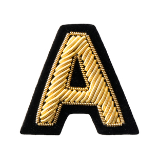 创意简约字母胸针DIY手工刺绣徽章别针装饰衣服包包个性百搭配饰