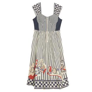 谜底吊带连衣裙夏季新品度假风复古黑白条绣花长裙242ML0678