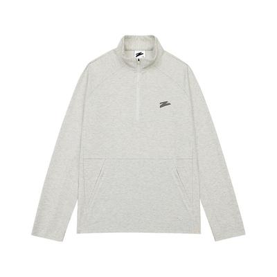 有志者UZIS运动卫衣男逆光