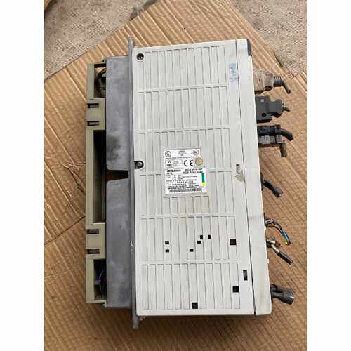 议价拆机三菱驱动MDS-R-V2-4040一只。成色如图，