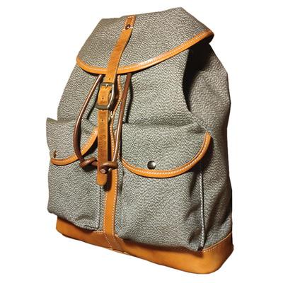 胡椒盐通勤双肩包守工