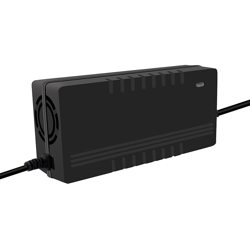 电动车锂电池充电器24V36V48V2A60V72V滑板车哈雷代驾车独轮锂电