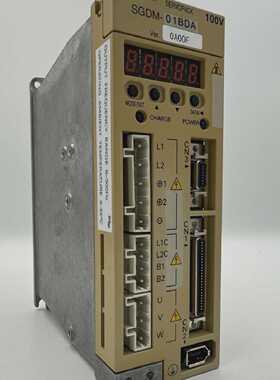 Yaskawa SGDM-01BDA Servo Amplifier 0 - 115VAC 2.4A Output Us