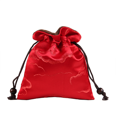 高档刺绣双层绒布喜庆风祥云锦囊