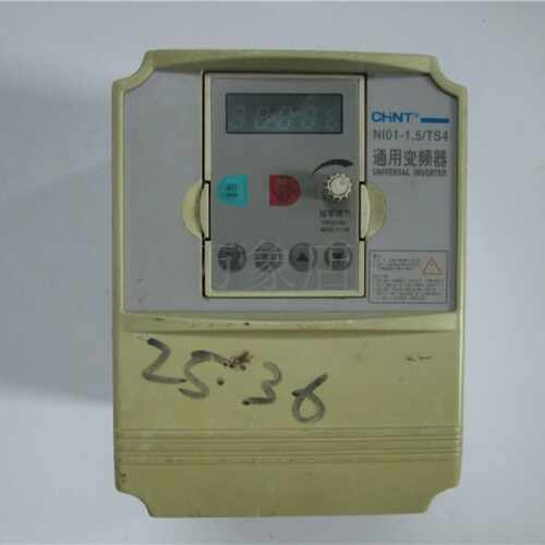 议价通用变频器 N101-1.5/TS4 实物拍摄 1.5Kw 380v