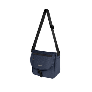 Qminica 官网大容量翻盖防泼水妈咪包多功能外出溜娃斜挎母婴包