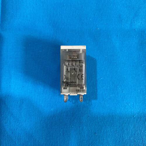 议价施耐德 RXM2AB2FD 插拔式小型中间继电器 DC 110V 两开两闭