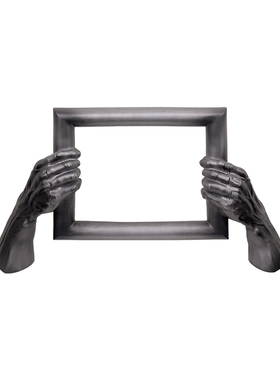 现代北欧样板间书房电视柜摆件