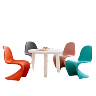 北欧风椅子个性创意儿童椅设计师潘东椅幼儿园矮凳简约宝宝塑料椅