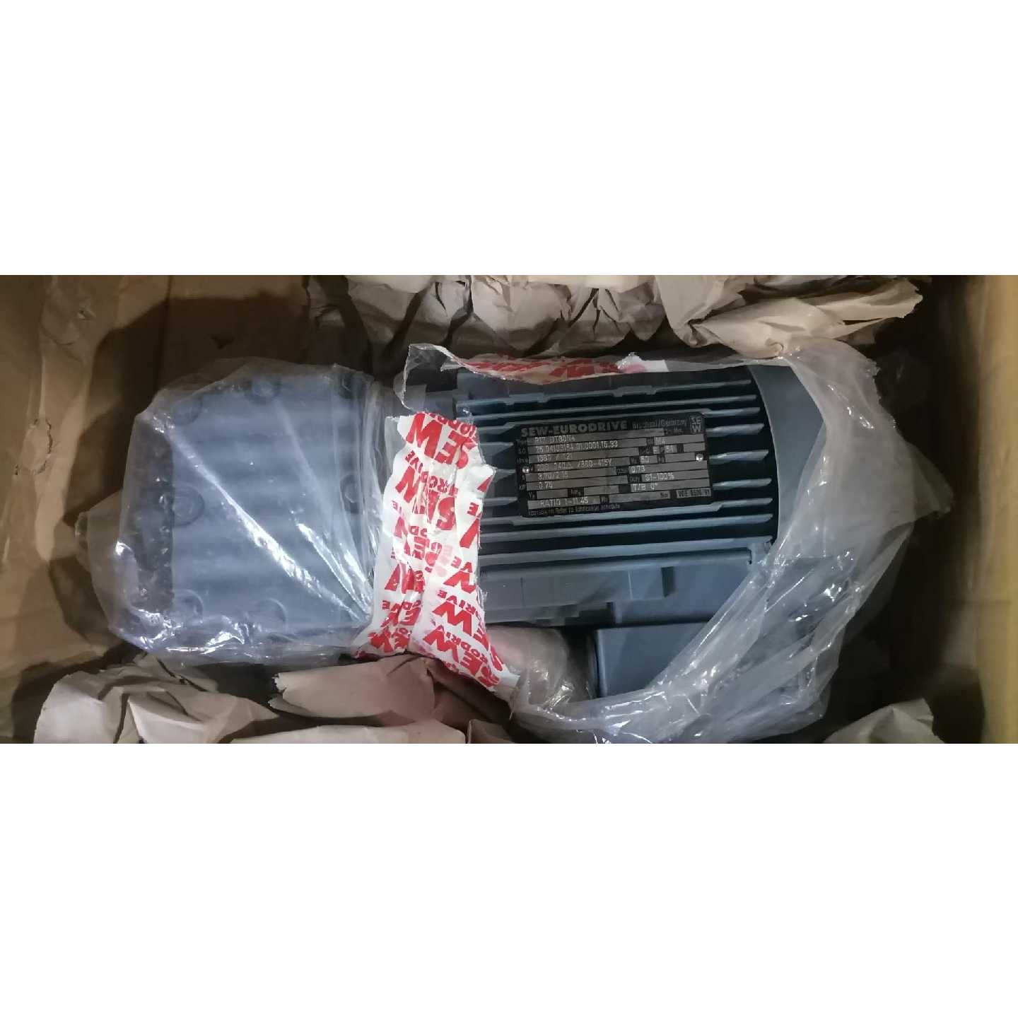 sew减速机总成型号R17DT80N4电机功率