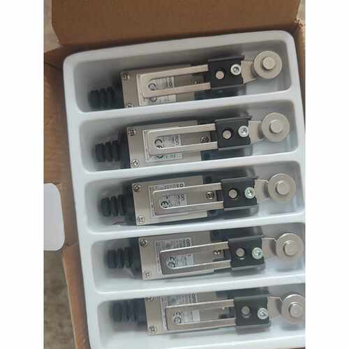 议价！行程开关8108微动触碰欧姆龙d4v8108szn限位开