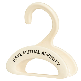 衣柜包包柜子收纳上墙不占地柜内放包神器免打孔挂钩办公室小衣架