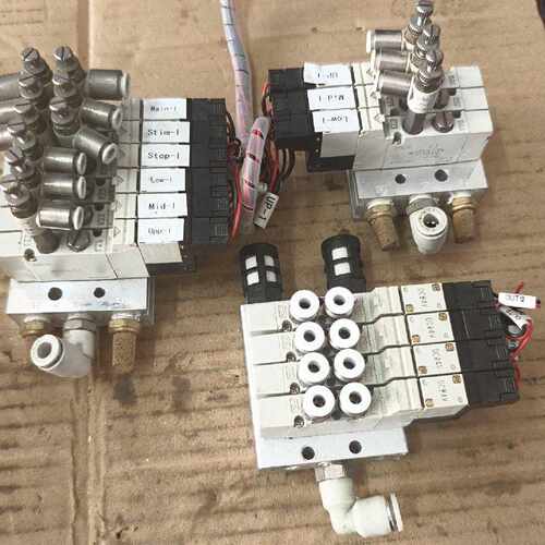 4GD119-E2C   CKD电磁阀，原装拆机，实物拍摄，议价