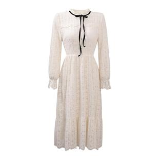 未风杏色加绒蕾丝连衣裙女秋冬2025冬季新款今年流行漂亮减龄裙子