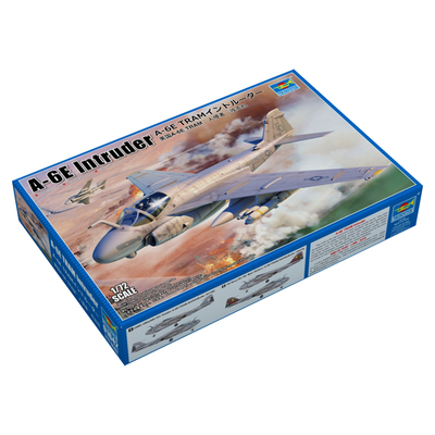 小号手入侵者攻击机拼装飞机模型