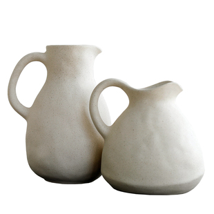 手工单耳壶型北欧陶瓷花瓶高级感白色餐桌面民宿工作室装饰品摆件