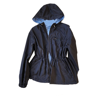 高端防风防雨防晒休闲运动风衣短款外套女收腰连帽两面穿冲锋衣秋