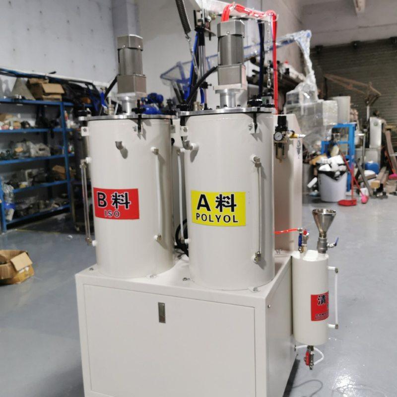 低压小型PU发泡机 小型发泡机 聚氨酯灌注机  奶龙玩具发泡机,玩具/童车/益智/积木/模型,奶油胶/树脂DIY配件,淘宝优惠券,粉丝福利购,淘宝优惠卷