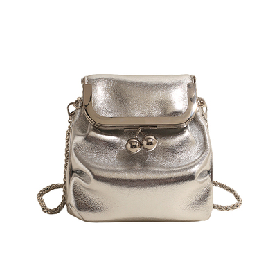 Mankok高级质感超火银色包包女新款小众轻奢链条斜挎包迷你小包潮