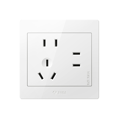 公牛七孔插座大间距设计可同时插