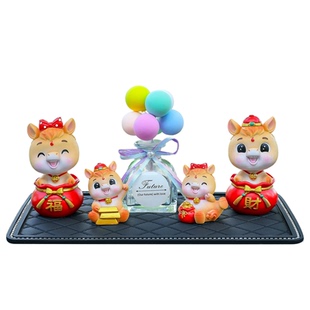 创意可爱车载生肖马摇头吉祥物汽车内饰摆件中控台高档马年装饰品