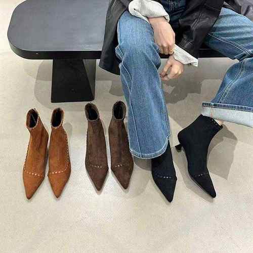 大码高跟鞋女41到43宽胖脚女鞋冬季2025新款尖头靴子胖mm粗腿短靴