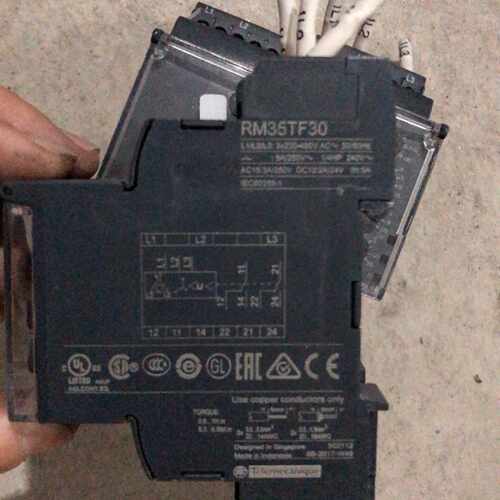 议价施耐德相序保护继电RM35TF30     4个维修