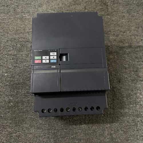 溢价-众辰变频器XL800T22KY422KW三相380V
