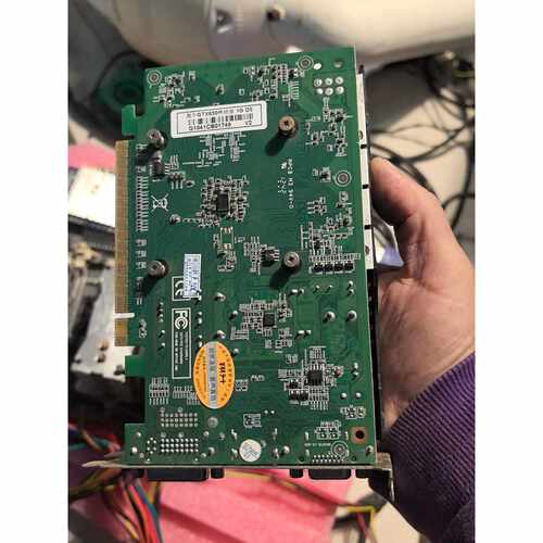 翔升GTX650终结版显卡，1G D5显存，绿色风扇设计，接