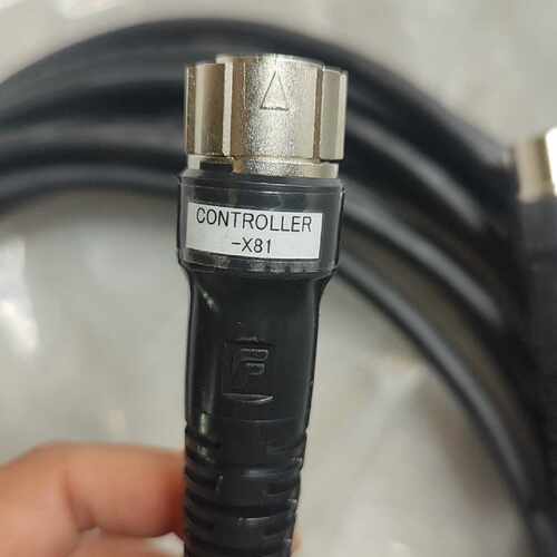 溢价-安川机器人示教器延长线，型号CONTROLLER-X81，全