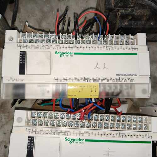 议价PLC TM218LDA40DR4PHN，数量2条，一