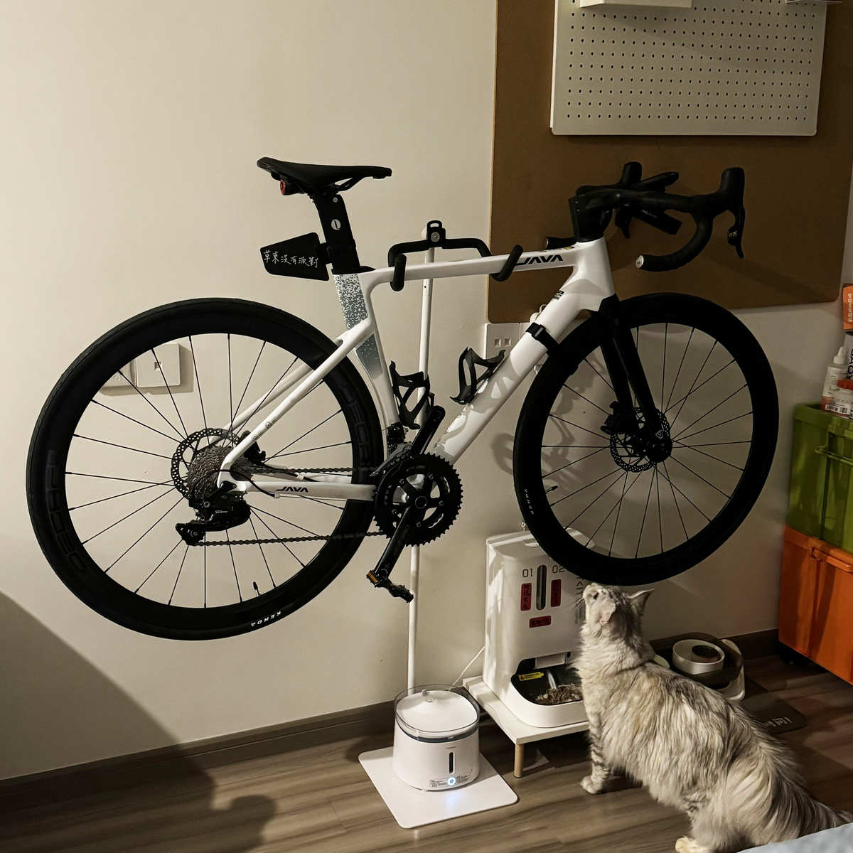 公路车停车架室内立式落地山地车车架自行车悬挂展示收纳挂架