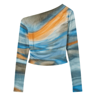 Leisure tie-dye lotus leaf jacket     休闲扎染荷叶边长袖上衣