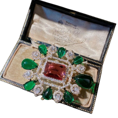 哥伦比亚祖母绿时尚宝石项链富家千金镀18K金蓬蓬裙锆石胸针百搭