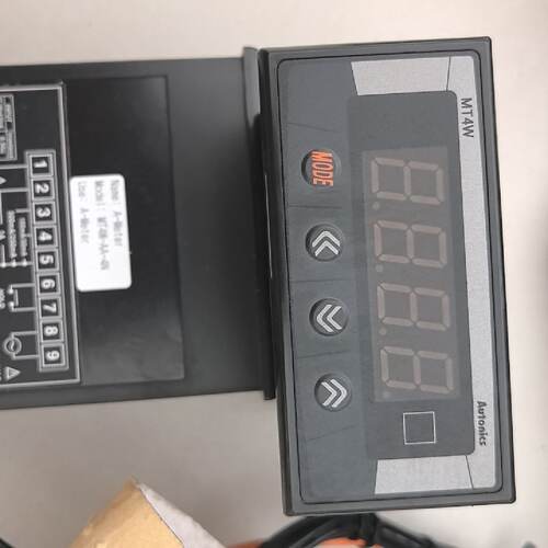 【请询价】奥托尼克斯数字面板表MT4W-AA-4N