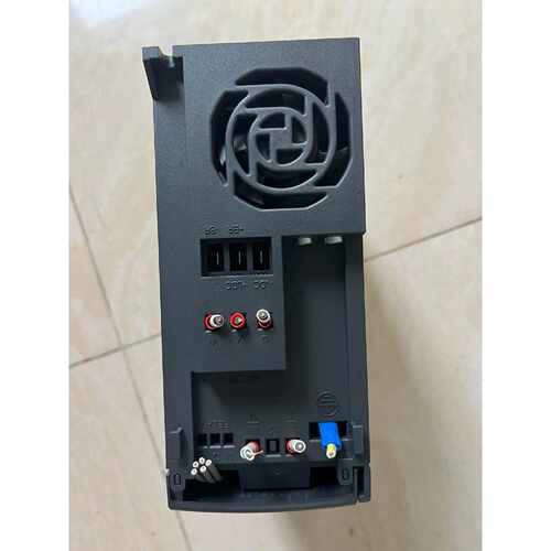 议价丹弗斯1.5kW220V变频器FC051P1K5S2E2维修