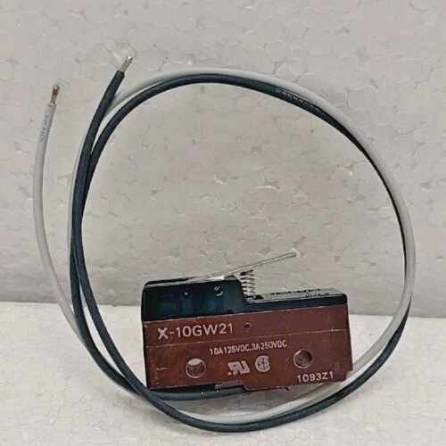 A LOT  OF 4 PCS Omron x-10gw21 snap switch 10A 125VDC.3A 250