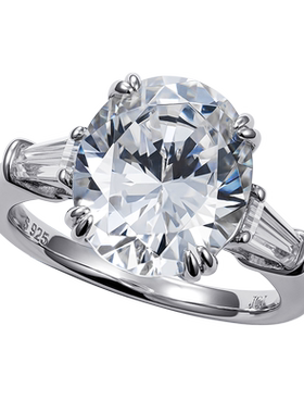 三石戒指有着无比美好的寓意